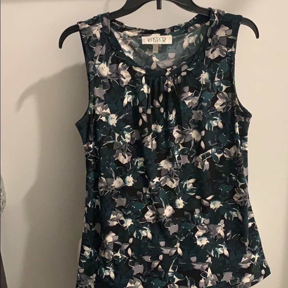 Sleeveless blouse